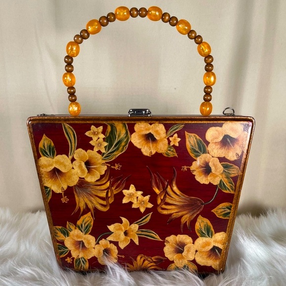 Floral Wooden Handbag with Beaded Handle - Picture 13 of 13